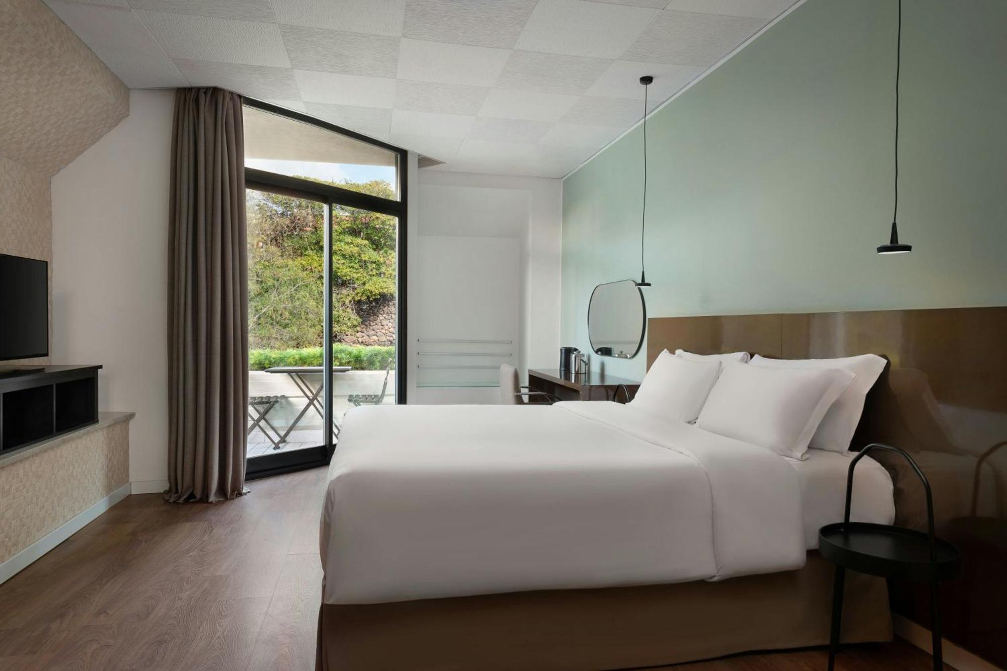 Four Points By Sheraton Catania Hotel Cannizzaro Exterior photo