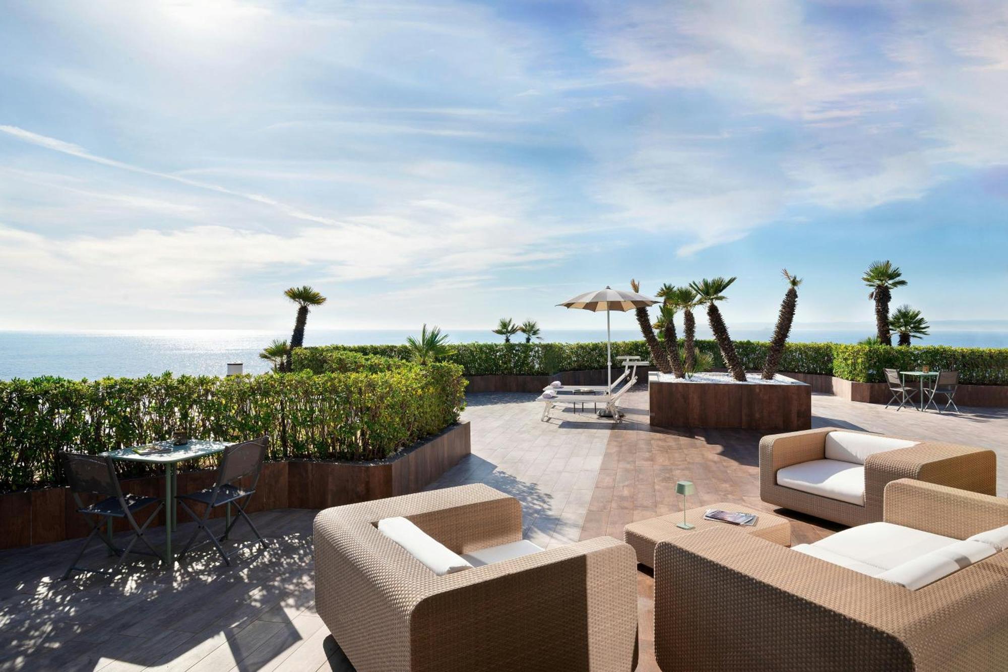 Four Points By Sheraton Catania Hotel Cannizzaro Exterior photo